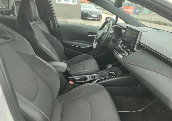 Toyota Corolla cena 96600 przebieg: 122362, rok produkcji 2020 z Młynary małe 379